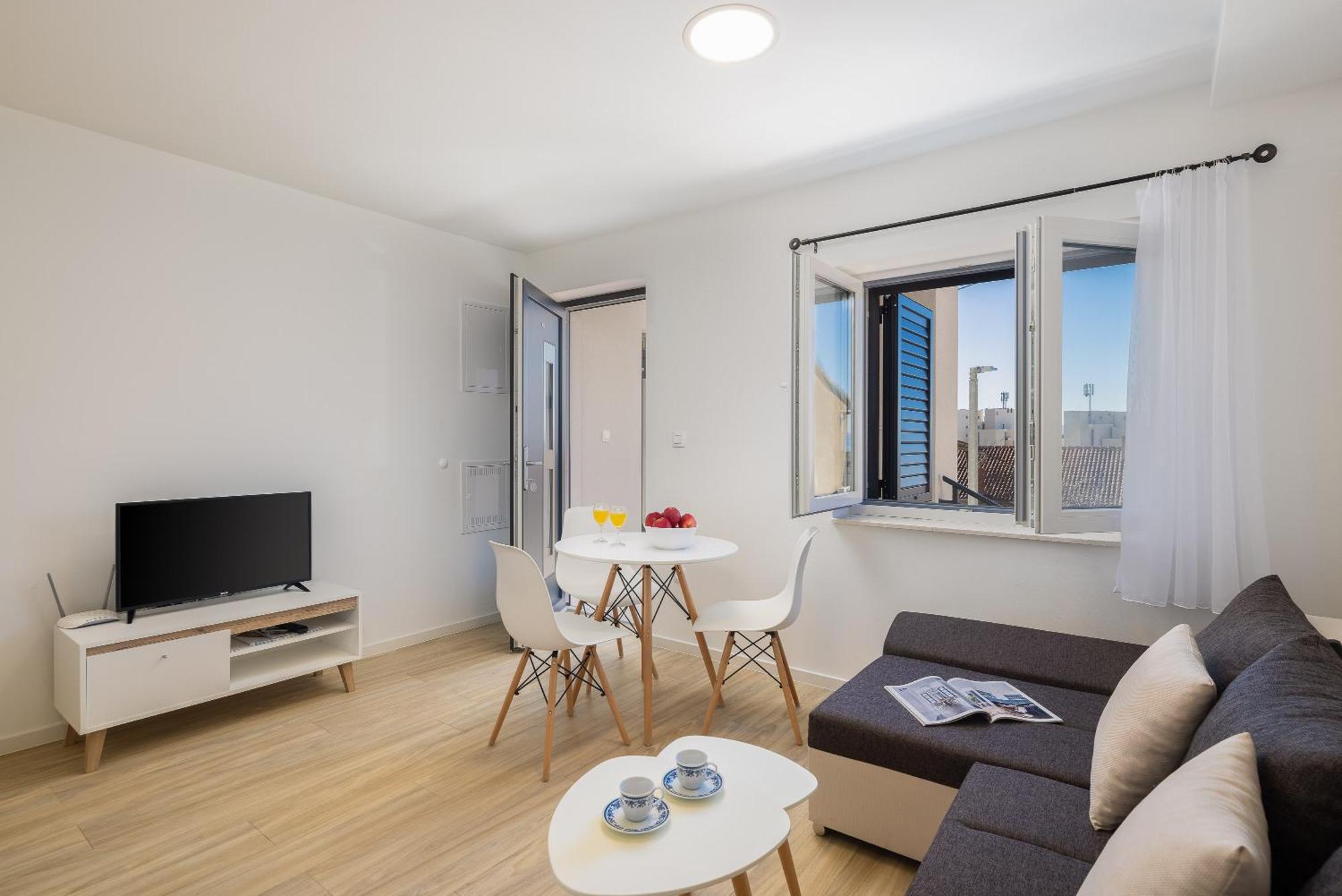 Juranovic Apartment *