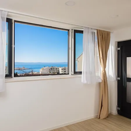 Apartments Juranovic Makarska Room photo