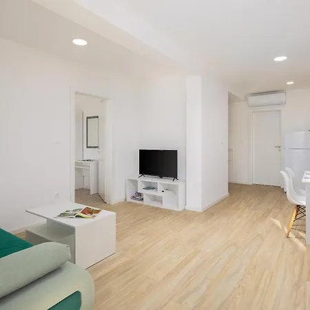 Apartments Juranovic Makarska Room photo