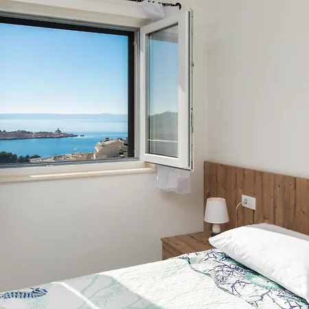 Apartments Juranovic Makarska Room photo